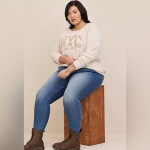 Torrid Cream/Oatmeal Crew Neck Sweater